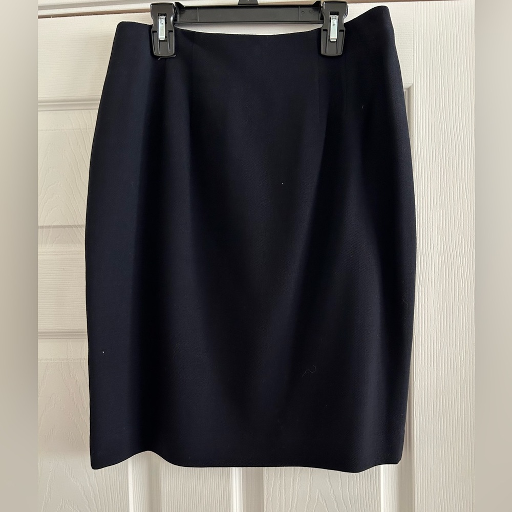 100% wool black pencil skirt - size 8 womens